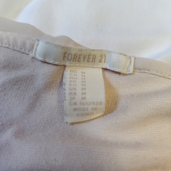 Forever 21 Ruffles Crop Top Sweetheart Bodice Medium (fits like small) Pink - Picture 3 of 3